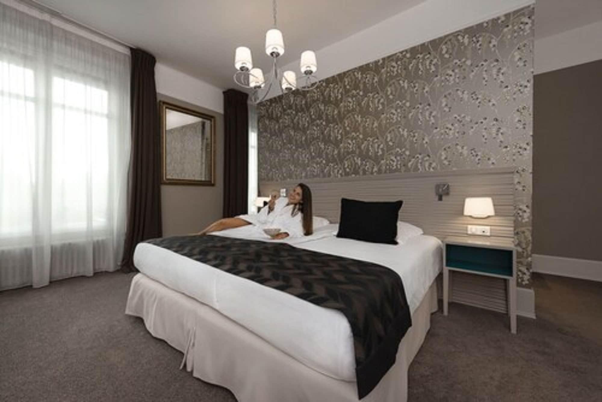 Hotel De La Poste Beaune  Zewnętrze zdjęcie