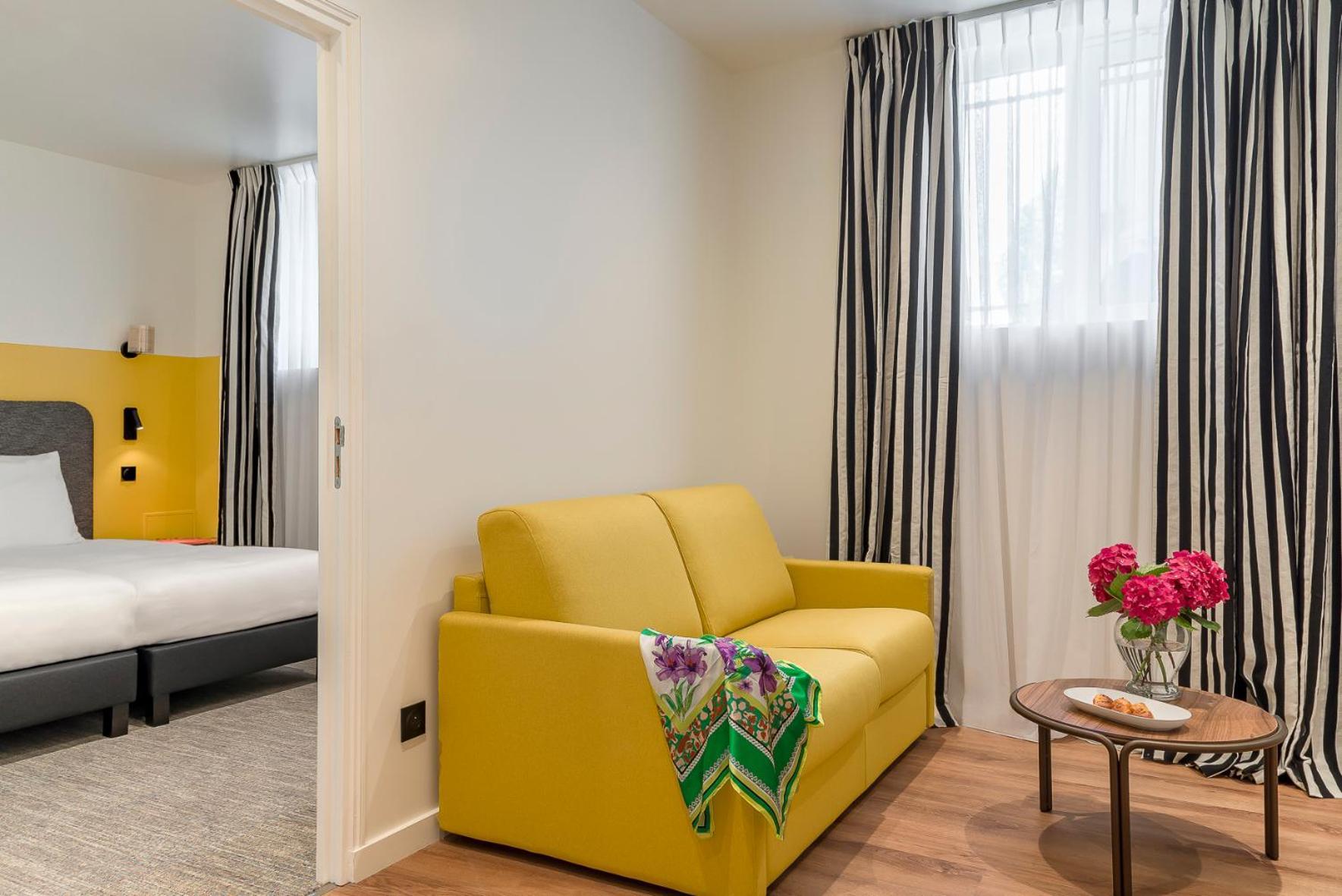 Hotel De La Poste Beaune  Zewnętrze zdjęcie